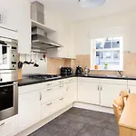 Joivy Modern Flat With Free Parking